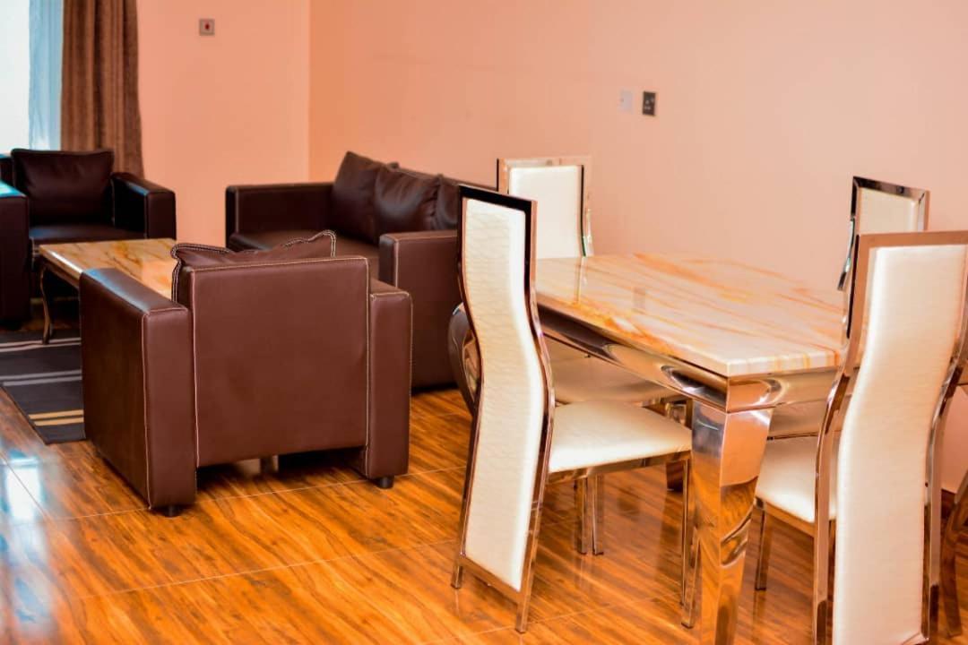 Wetland Hotel Ughelli Экстерьер фото