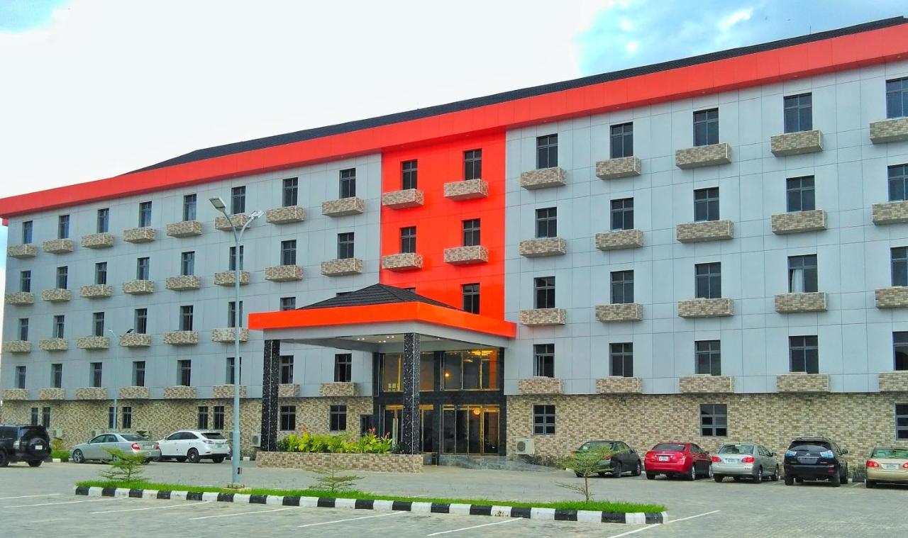 Wetland Hotel Ughelli Экстерьер фото